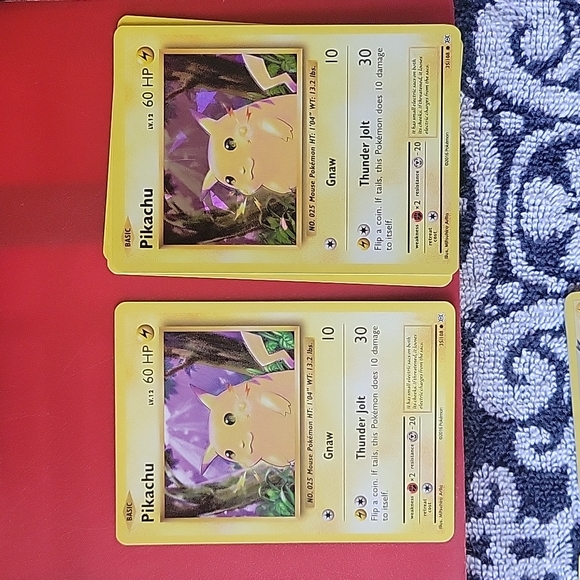 Pikachu cards - Picture 2 of 3
